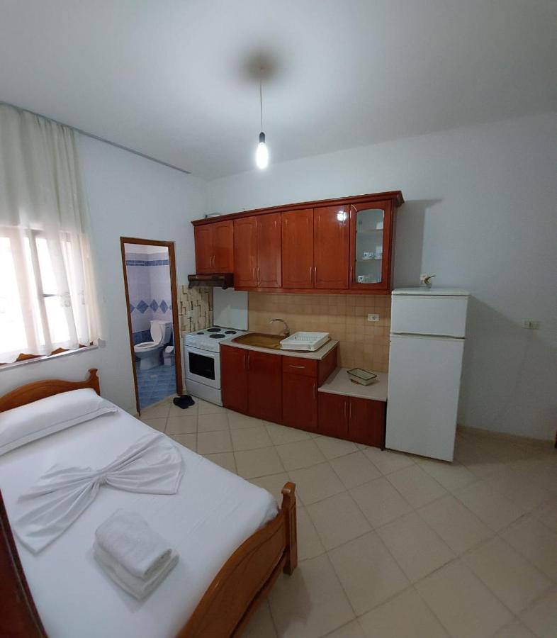 Summerland Saranda Luaran gambar